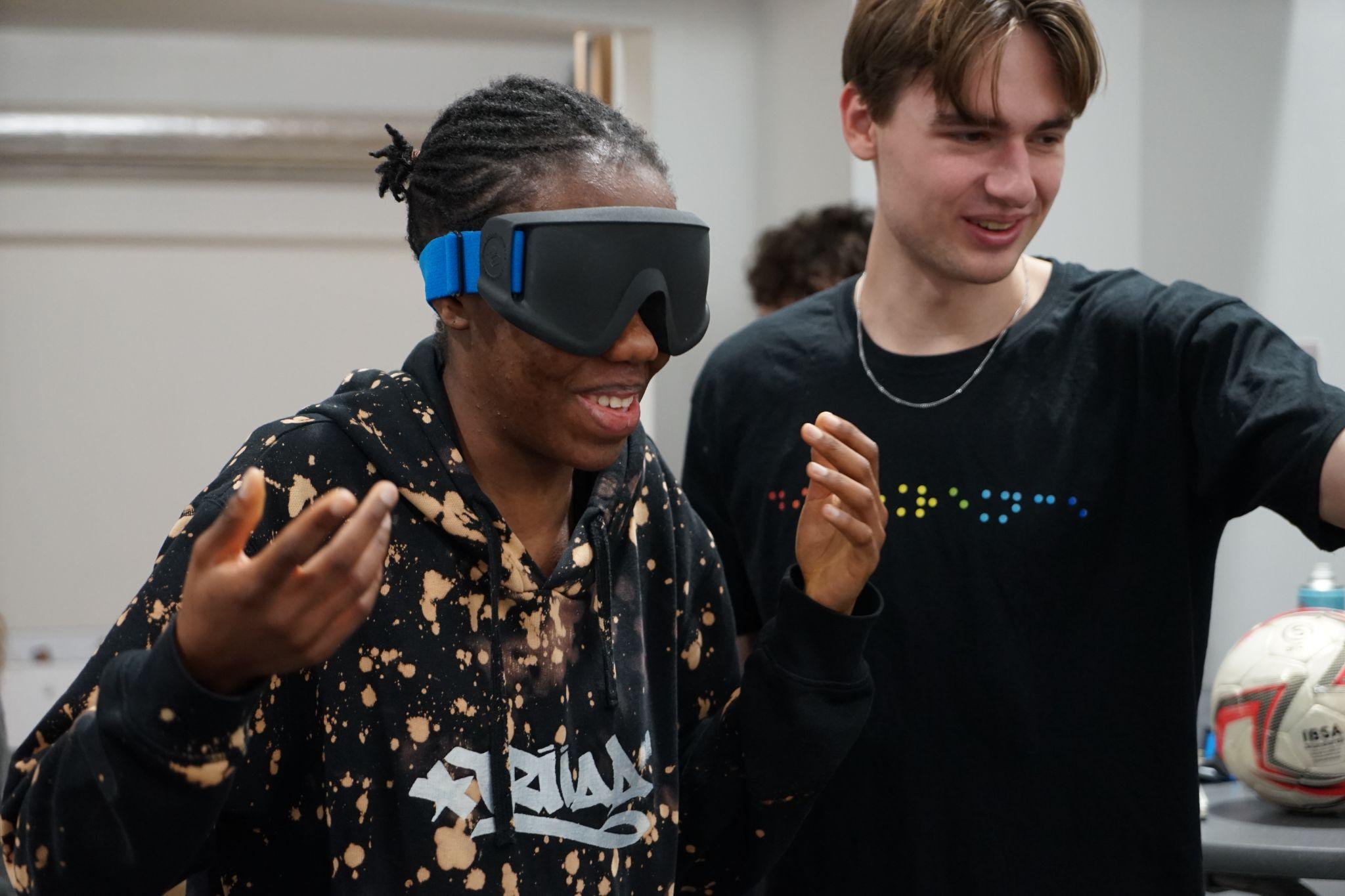 paul roszczka lors d'un événement initiation au cécifoot